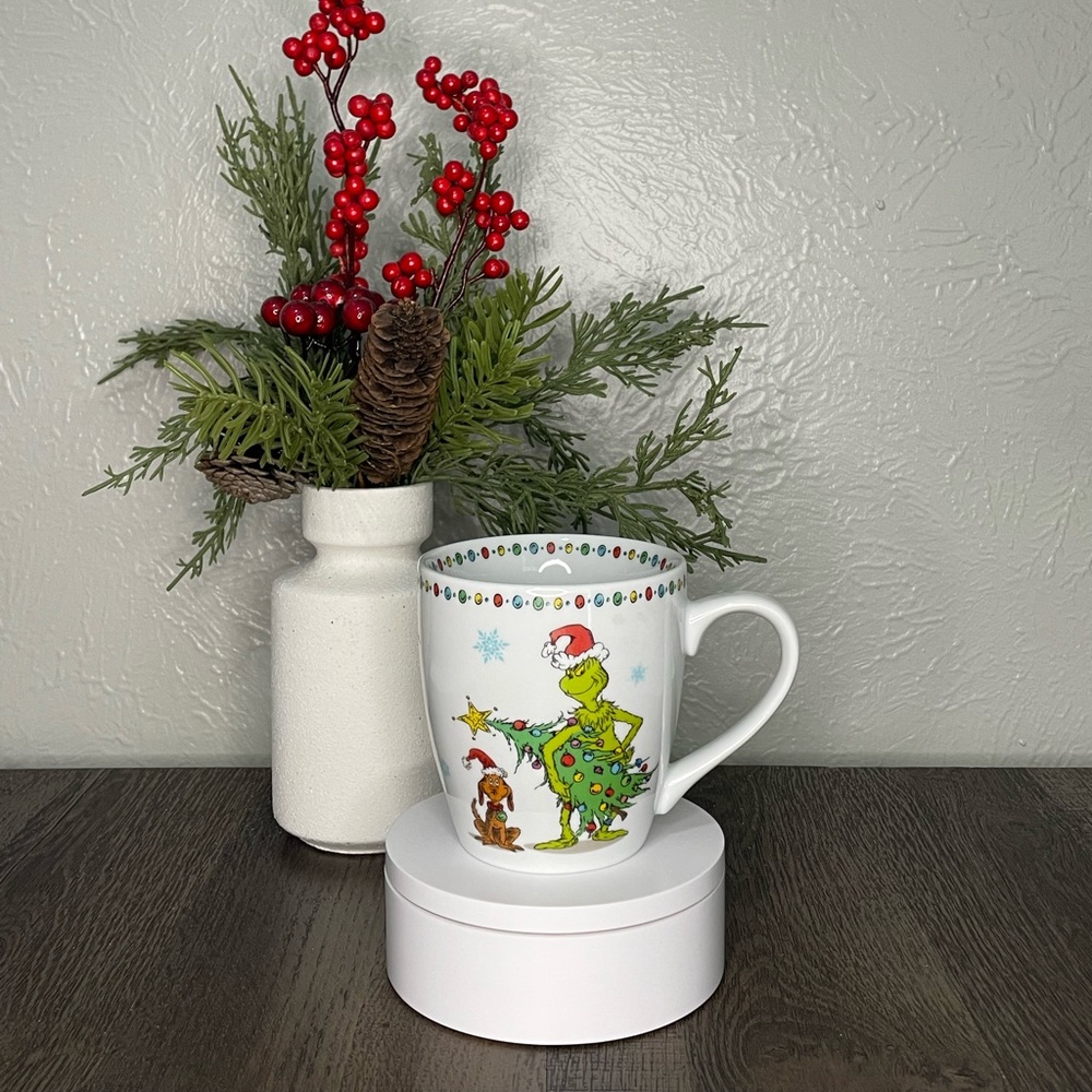 The Grinch who stole Christmas mug